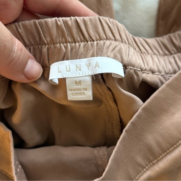 Lunya Silk Pants Size Medium, Beige/Pink - Picture 4 of 7